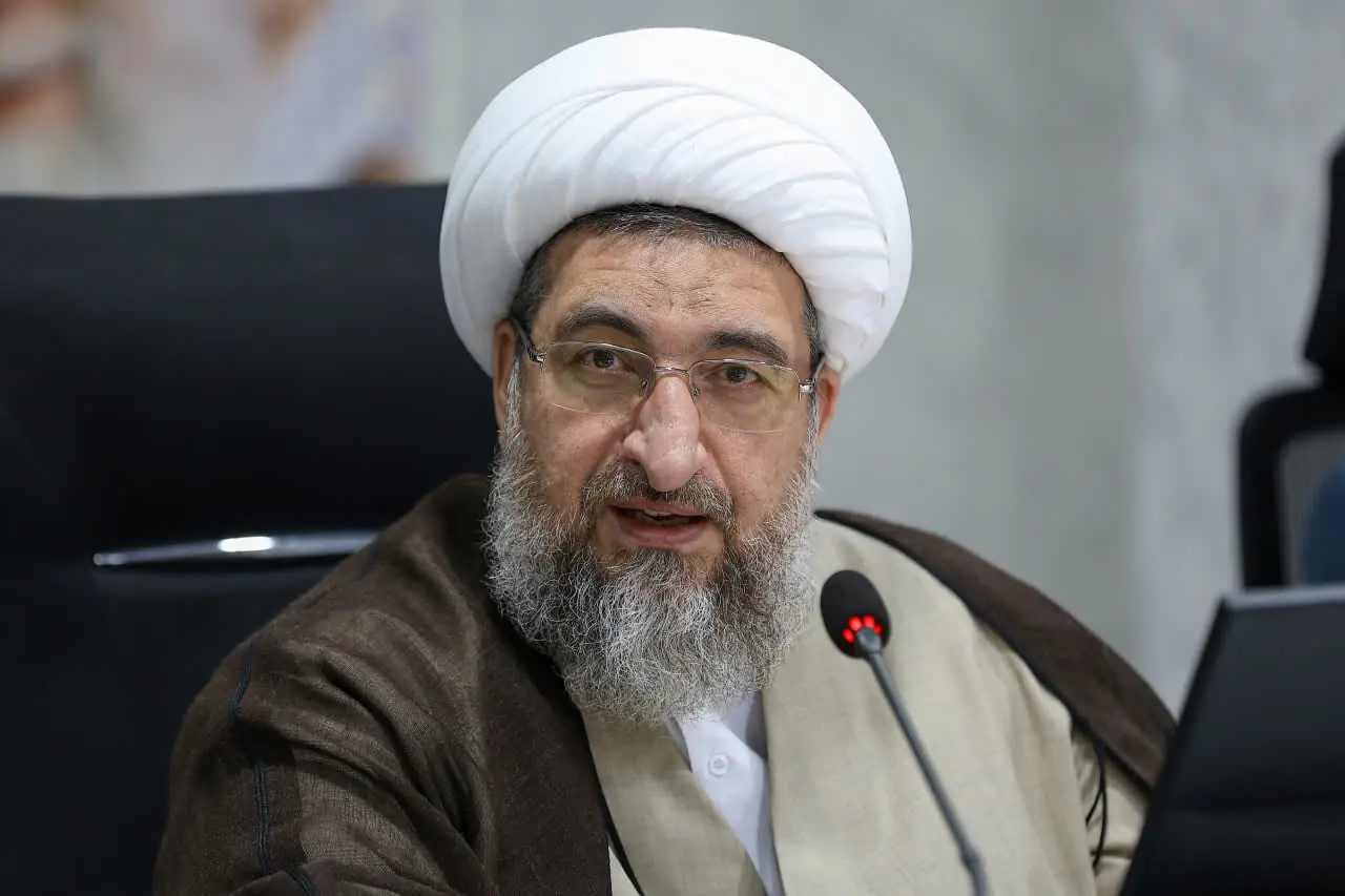 امام جمعه تبریز: انسجام مردمی و وحدت ملی خط قرمز نظام است