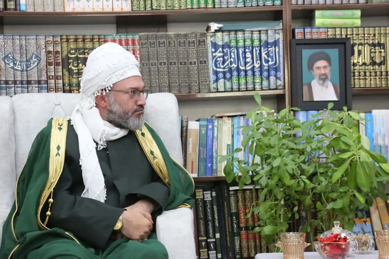 امام جمعه جوانرود: شیعه و سنی برای اعتلای ایران اسلامی کنار هم ایستاده