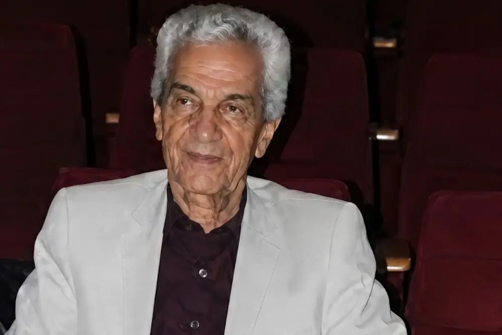 مراسم یادبود جعفر حسنخانی برگزار میشود