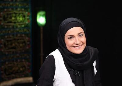  واکنش آزاده آل‌ایوب به مسئله حجاب: «حجاب را دوست دارم تا انسان دیده شوم، نه کالا»