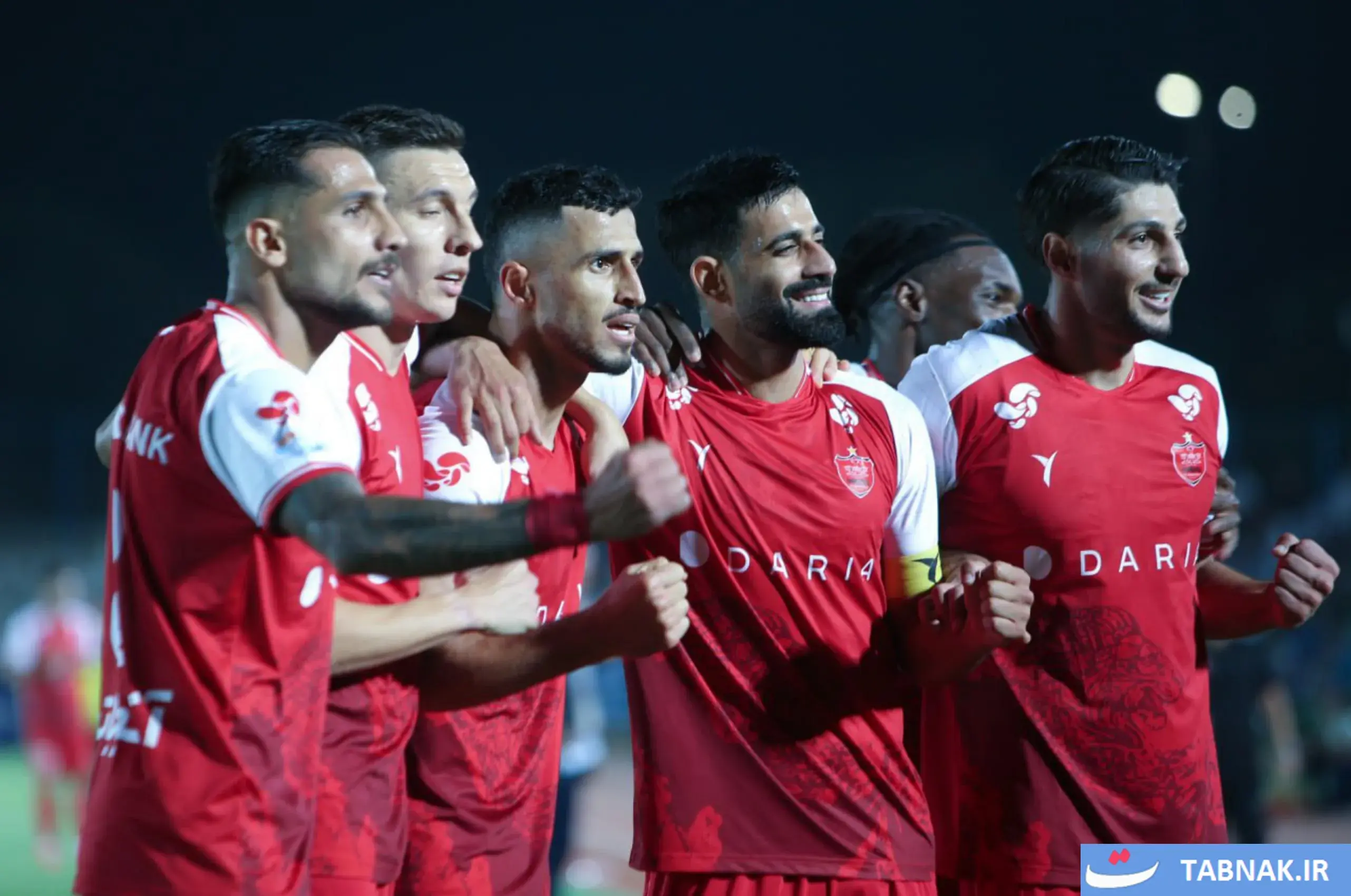  عکس: دیدار تیم های پرسپولیس و ملوان بندر انزلی