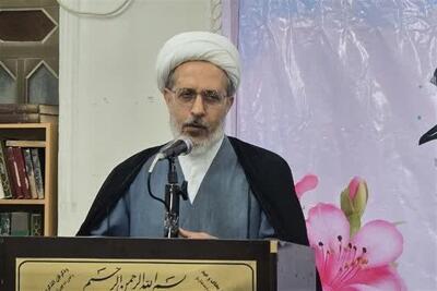 وحدت شیعه و سنی سد محکمی در برابر توطئههای دشمن است - تسنیم