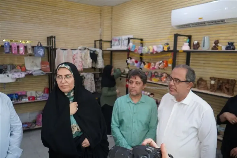 نمایشگاه صنایع دستی «ایران ماهر» در بوشهر افتتاح شد - تسنیم