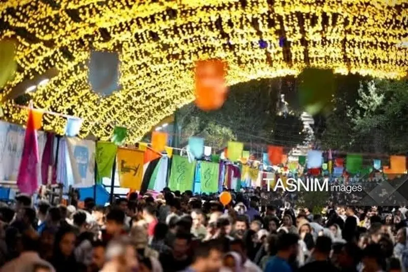 جشن وحدت کردستان؛ شکوه همدلی شیعه و سنی در میلاد پیامبر(ص) فیلم - تسنیم