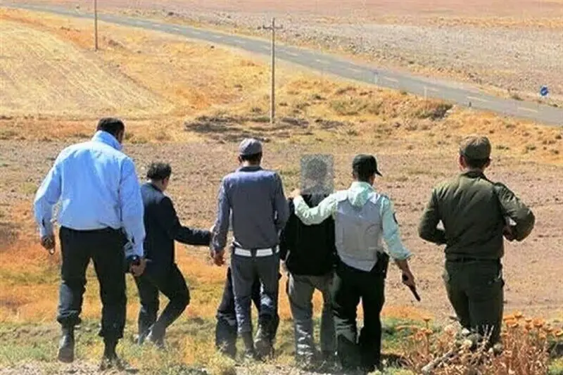  دستگیری حفاران غیرمجاز و کشف ادوات حفاری در گرمسار - تسنیم