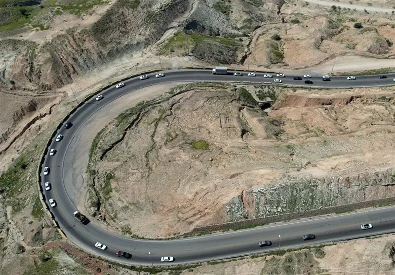 ایمن‌سازی گردنه حادثه‌خیز «نارمنج» در دشتستان - تسنیم