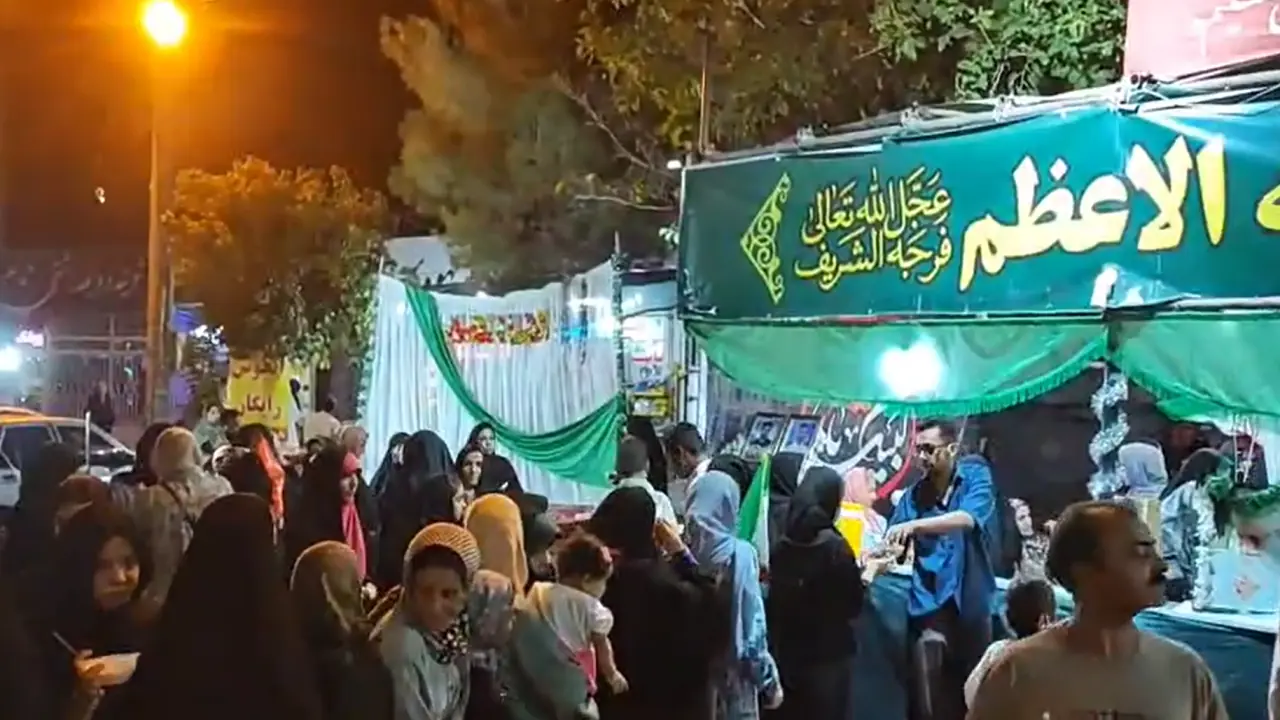 نمایی از تنها موکب پذیرایی مردمی در کاشمر به مناسبت ۱۷ ربیع الاول