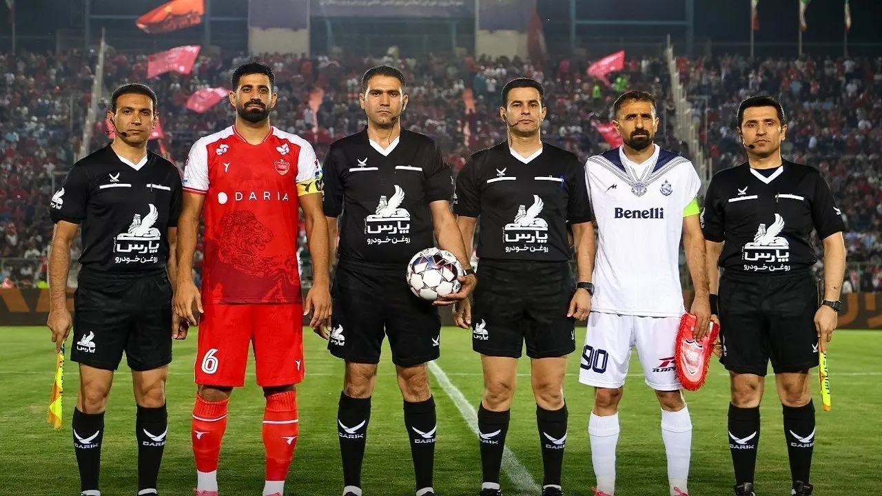  اخراج بازیکن ملوان نیاز به VAR نداشت/ پنالتی برای پرسپولیس رخ نداد