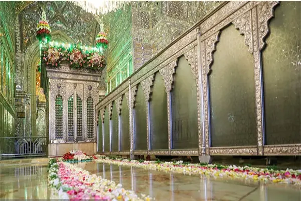 طنین وحدت و شادی در سومین حرم اهلبیت (ع) + فیلم