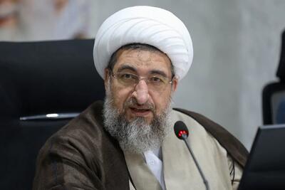  تأکید امام‌جمعه تبریز بر صیانت از جمهوریت و وحدت ملی