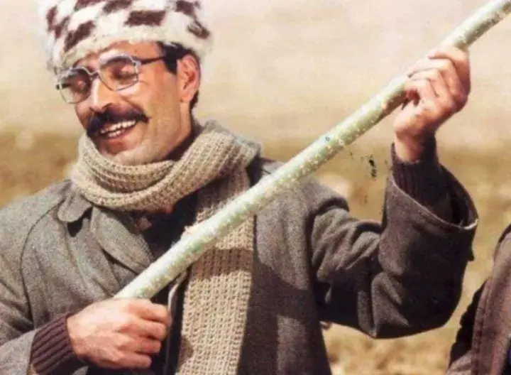 صمد هنوز زنده است