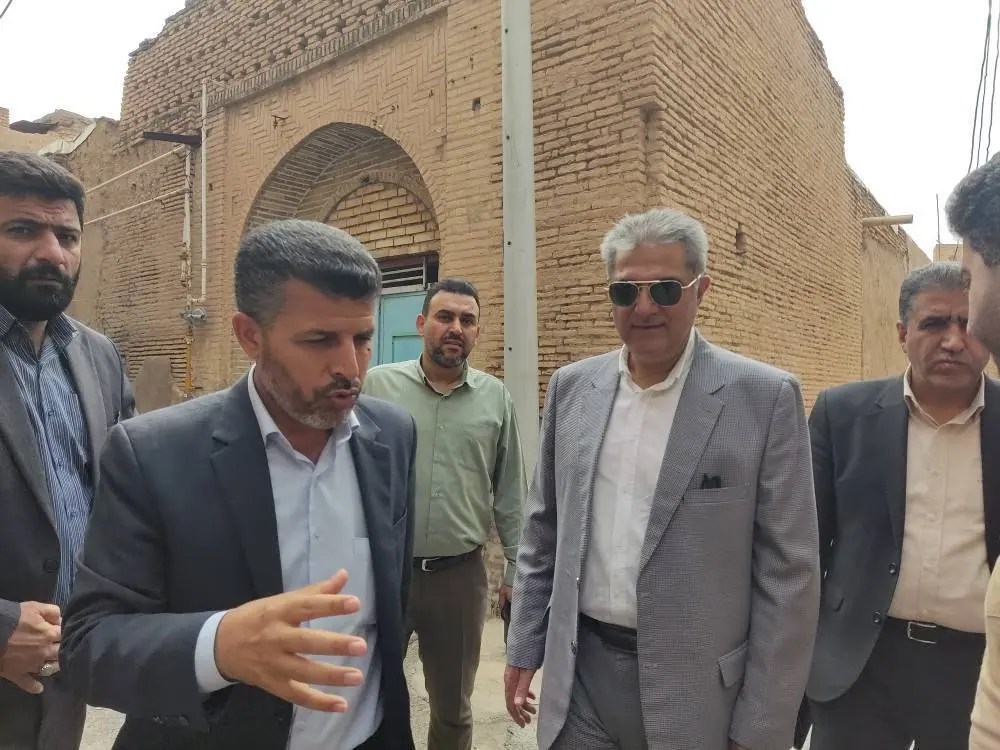  بازدید معاون وزیر راه و شهرسازی از بافت قدیم دزفول | آخرین خبر
