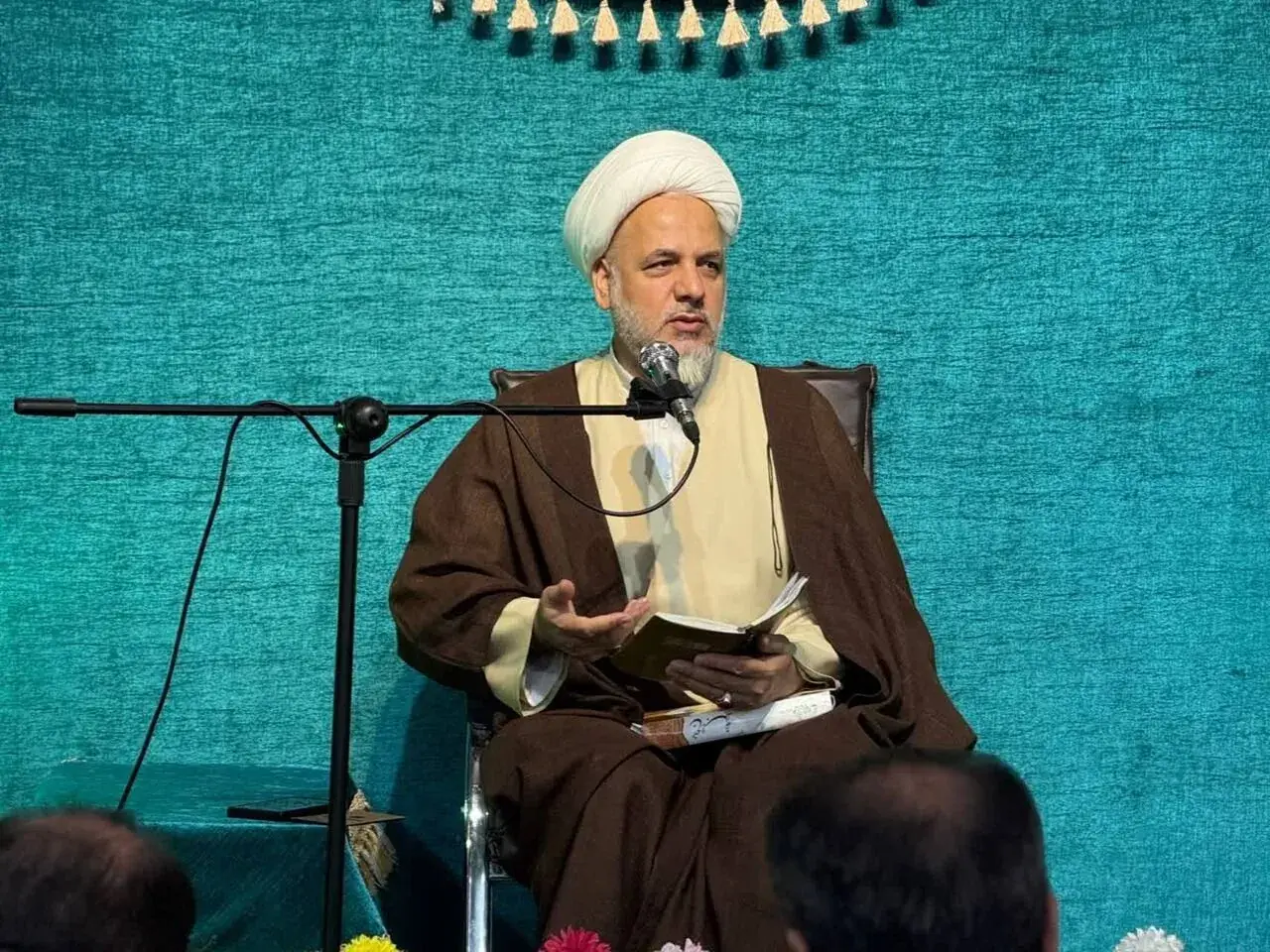  امام جمعه ساوه: اعتماد عمومی سرمایه اجتماعی نظام است