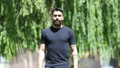  امیرحسین فشنگچی:خاطره‌ای از دربی دارم که از ذهن هیچ پرسپولیسی پاک نمی‌شود؛ دوست دارم خدابنده لو در این بازی گل بزند