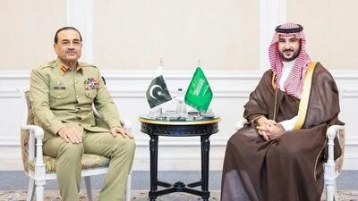 دیدار و گفتوگوی وزیر دفاع عربستان و فرمانده ارتش پاکستان