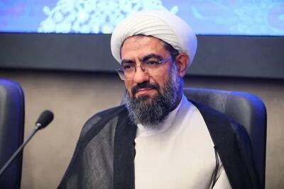 مراکز آموزش عالی باید راهکارهایی برای حل چالشهای کشور ارائه دهند
