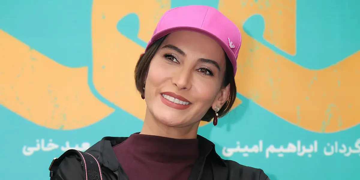 فریبا نادری در استایل مشکی خود اکسسوریهای لوکسش را به رخ کشید! - چی بپوشم