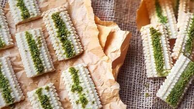 طرز تهیه شیرینی نان چرخی قزوین؛ شیرینی خوش عطر و جذابی که همه عاشقش می شوند!
