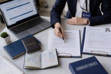  برای پرونده تحصیلی، کاری یا مهاجرتی چه مدارکی را به دارالترجمه بسپاریم؟