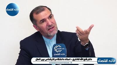 وقتی مقامات رسمی اعلام میکنند که نمیتوانیم نفت بفروشیم، آیا نوعی کُد دادن به آمریکا نیست؟