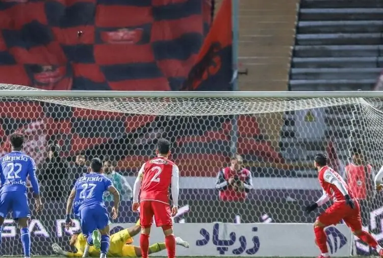 داور استقلال و پرسپولیس لو رفت!