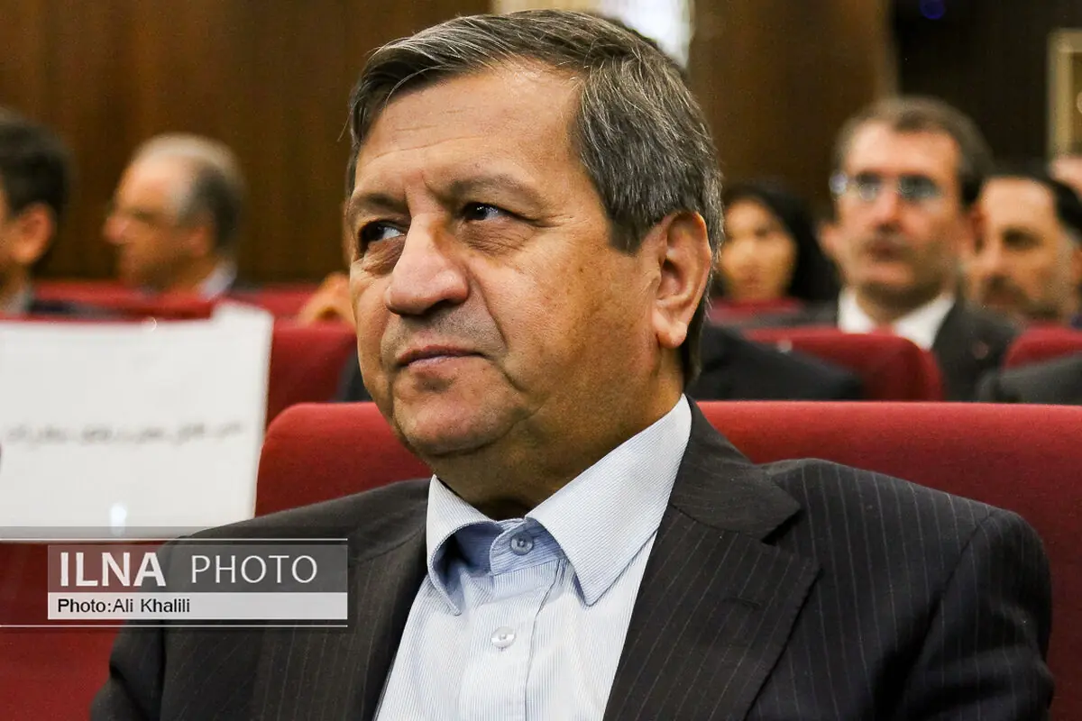  نامه جمعی از نمایندگان مجلس به سران قوا در انتقاد عملکرد بانک مرکزی