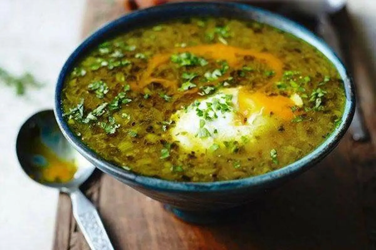 طرز تهیه اشکنه سیب زمینی قمی