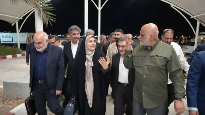 وزیر راه و شهرسازی وارد آبادان شد