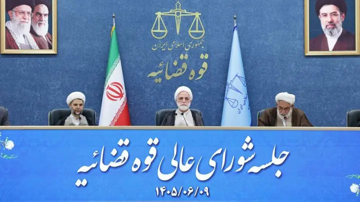  ملت و مسئولان با وجود همه توطئه‌های دشمنان متحد هستند