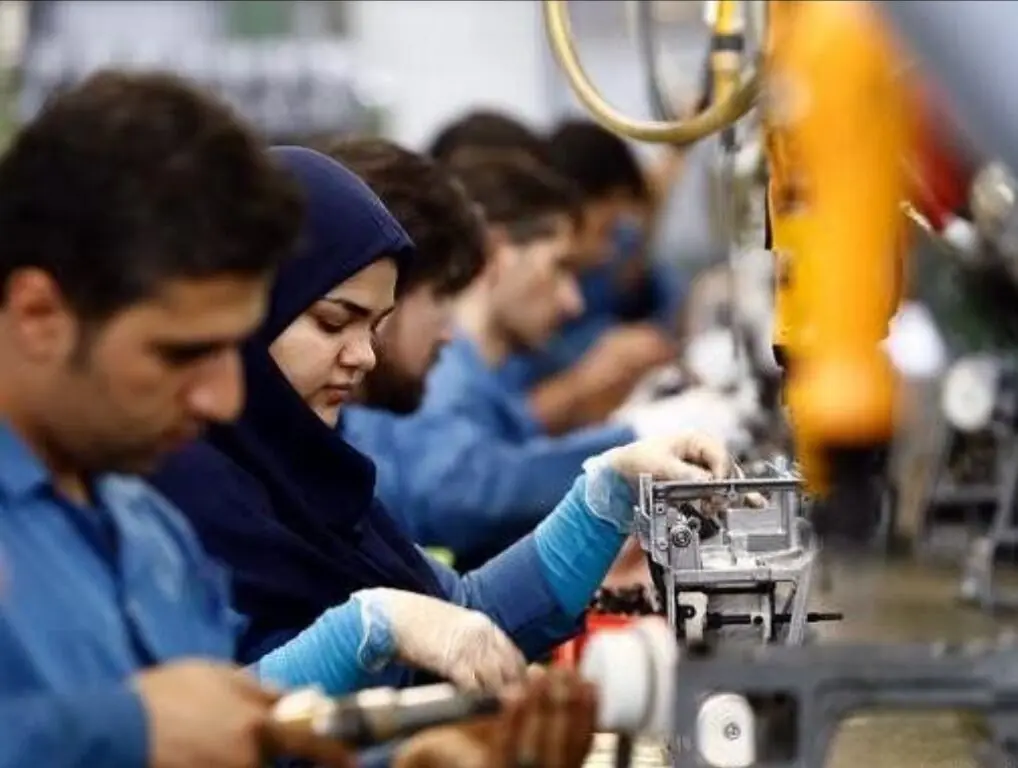 افتتاح ۵ واحد تولیدی با اشتغال ۱۲۰۰ نفر در ری