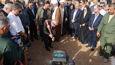کلنگ نخستین هتل پنجستاره قزوین برزمین زده شد