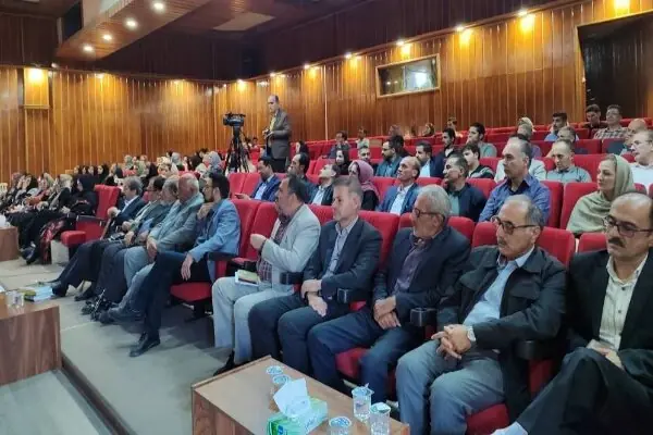 محفل ادبی «رحمت طلیعهسی» و رونمایی از کتاب «ابدیت سمفونوسو» در اردبیل برگزار شد