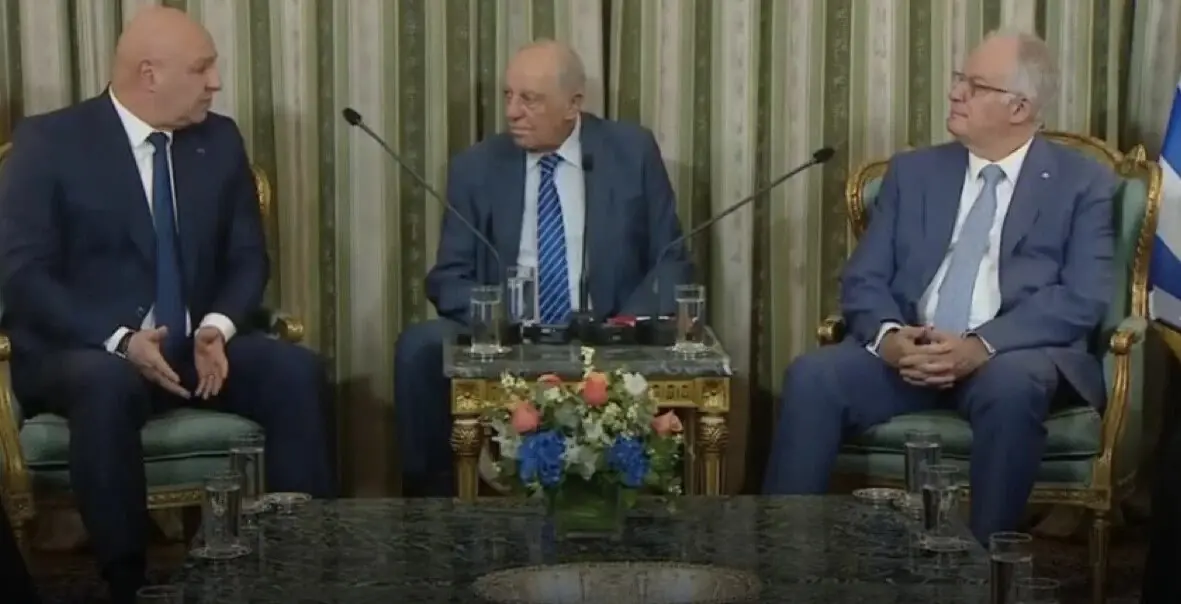 یونان خروج کامل سربازان اسرائیلی از لبنان را خواستار است