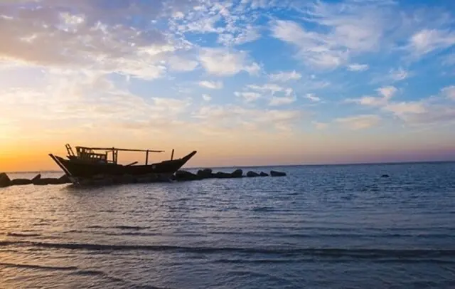 افزایش سرعت بادها، دریا را در سواحل استان مواج میکند