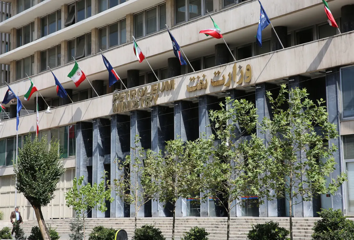 بازی عجیب بعضی از رسانهها در زمین دشمن