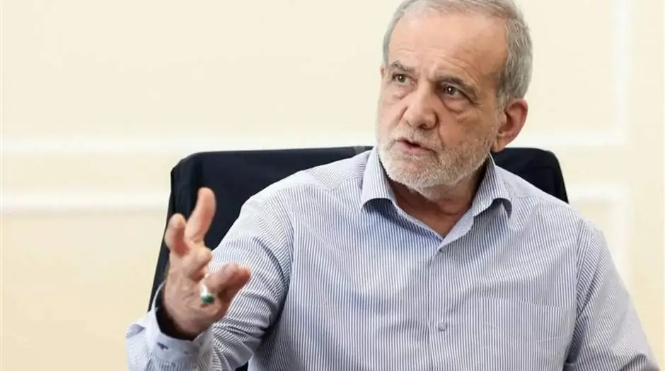حمله شدید کیهان به پزشکیان: با انتقاد از صداوسیما آب به آسیاب دشمن ریختید! - مردم سالاری آنلاین