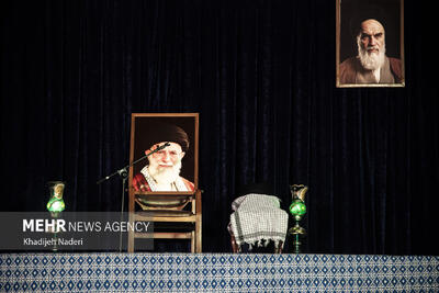  گلپایگان چهره عوض کرد؛ رونمایی از المان رهبر شهید امت