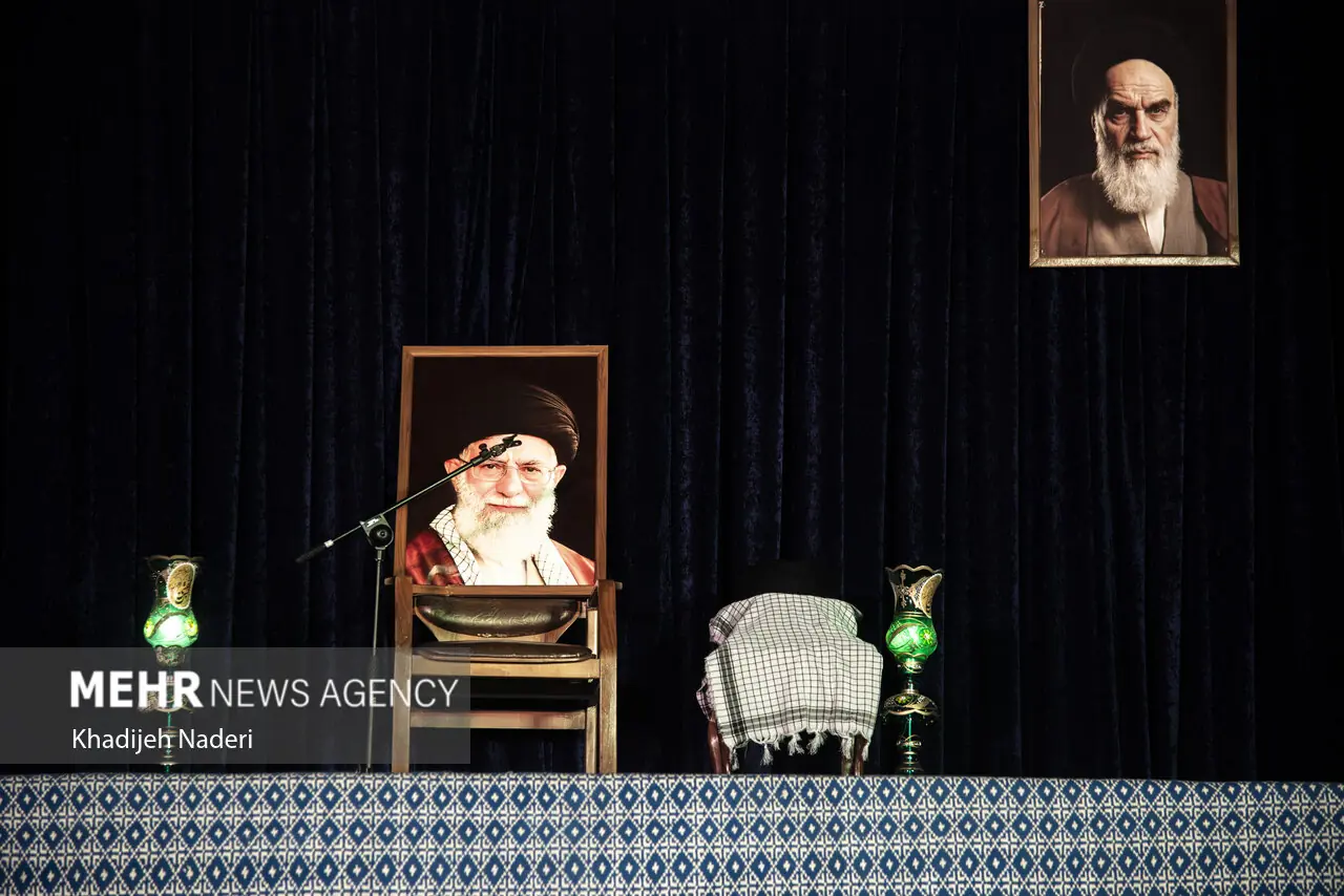  گلپایگان چهره عوض کرد؛ رونمایی از المان رهبر شهید امت