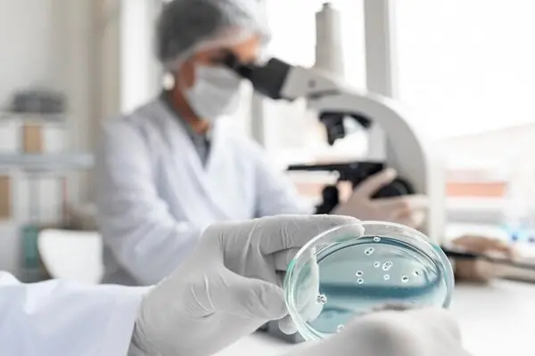 و ورود سامانههای پیشرفته کاشت فعال هدایت استخوانی