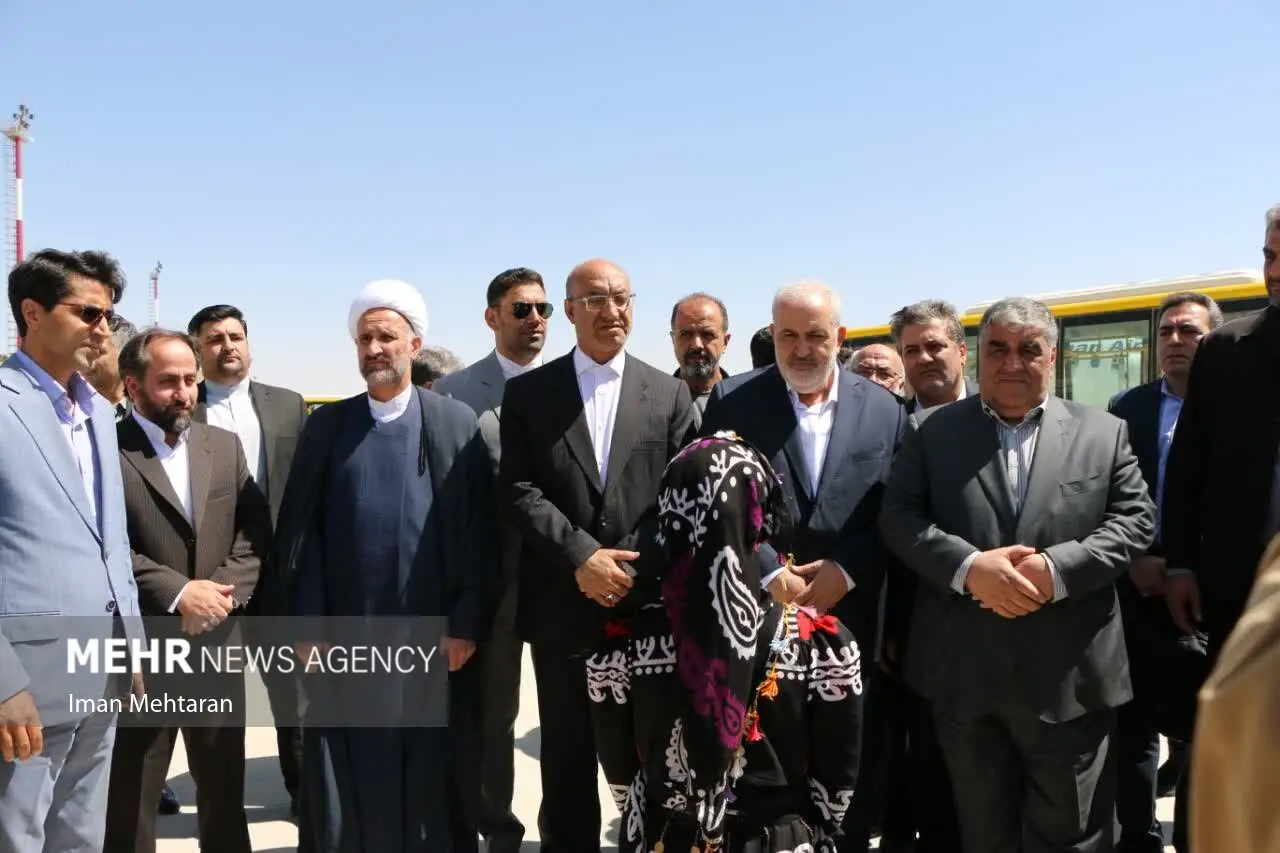 وزیر نیرو برای افتتاح چند طرح وارد کرمانشاه شد