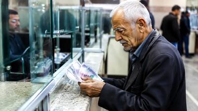  افزایش ۵۰ درصدی مستمری مددجویان شهریور ۱۴۰۵ قطعی شد اما یک خبر شوک‌ آور درباره زمان واریز منتشر شد! | غافلگیری بزرگ برای مددجویان؛ دهک‌های پایین در انتظار یک تغییر جدید! | تکلیف معیشت مددجویان چه می‌شود؟ (تاریخ: امروز دوشنبه ۹ شهریور ۱۴۰۵)