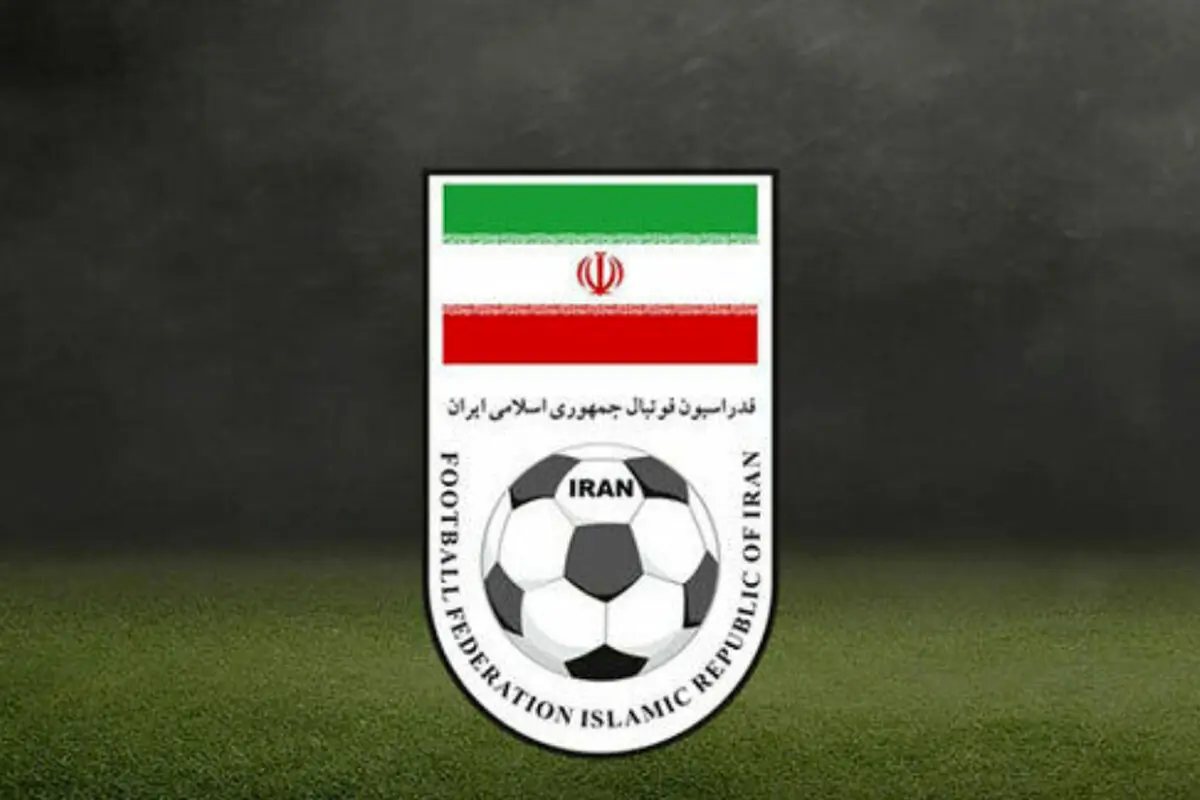 از فدراسیون فوتبال آبی گرم نمی شود؛ دیگران سرنخ خبر استعفای مازیار زارع آن هم در دقیقه 80 بازی را پیدا کنند - پارس فوتبال