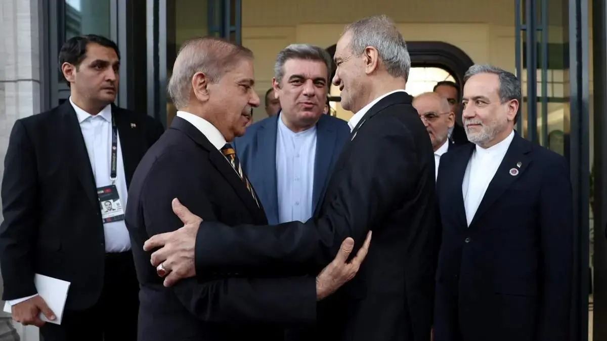  پزشکیان از نخست‌وزیر پاکستان قدردانی کرد