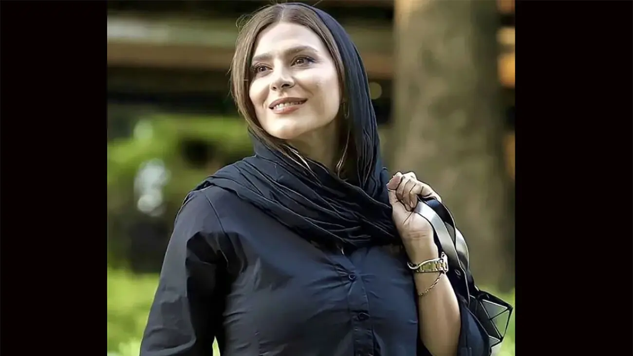 عکس ها ی معماری خلاقانه/ نگاهی به خونه دوبلکس و شاهانه سحر دولتشاهی با عتیقه جاتی که شاه نداشت