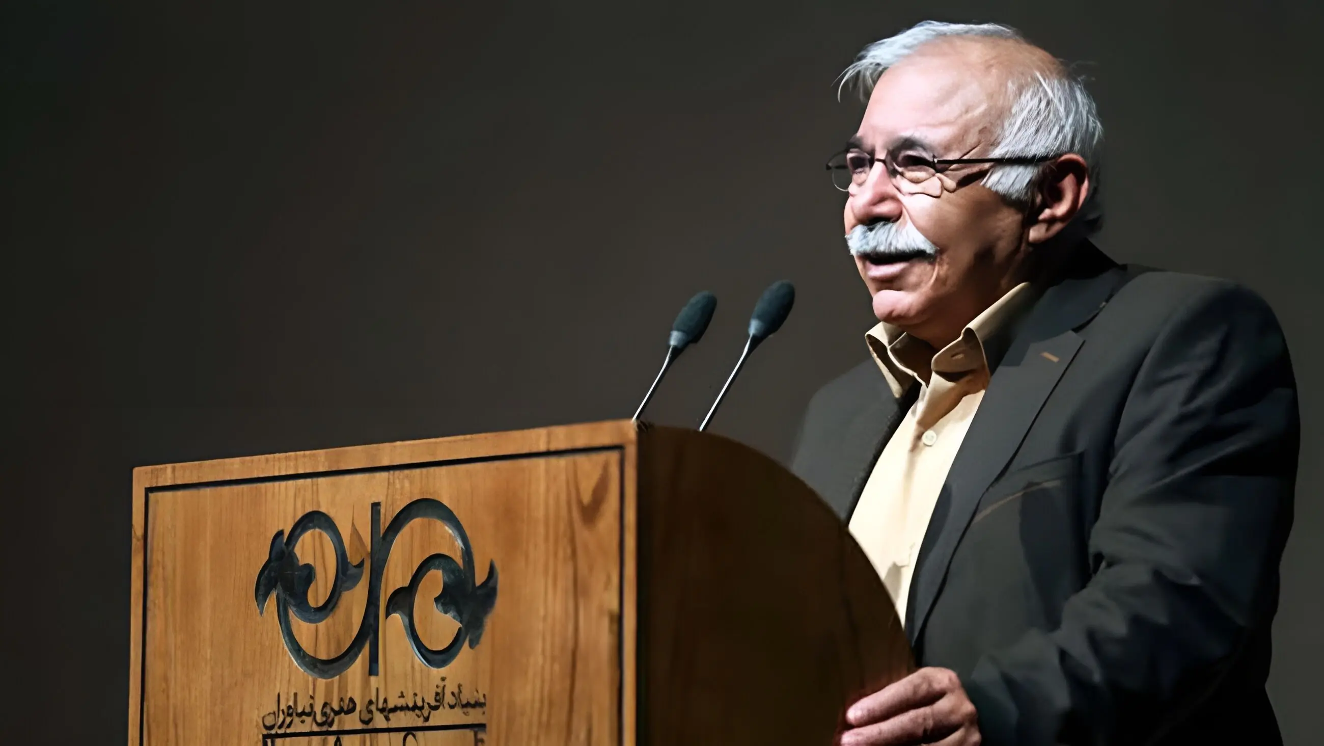 9 شهریور سالروز درگذشت محمدعلی بهمنی؛ شاعری که غزل را به زبان زندگی نزدیک کرد