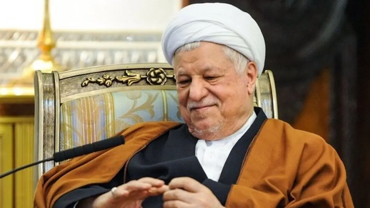  خاطرات هاشمی رفسنجانی در ۴ شهریور ۱۳۸۲/ دو نفر از کارمندان وزارت اطلاعات، در مسئله زهرا کاظمی مجرم شناخته شده‌اند