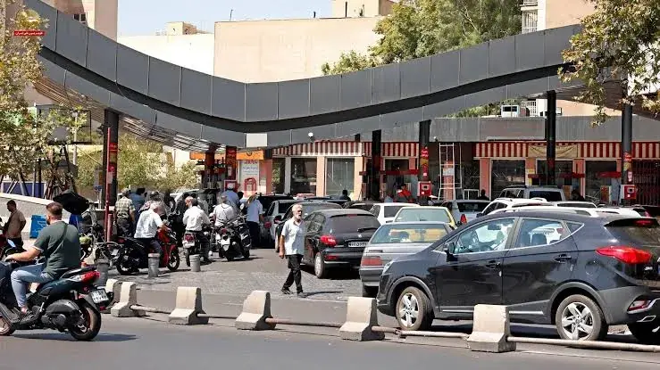 صفهای طولانی بنزین؛ مقدمه موج تازه تورم و اعتراض؟