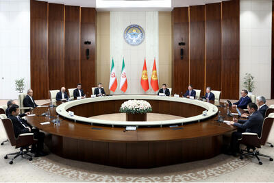 در دیدار روسای جمهور ایران و قرقیزستان مطرح شد؛ دکتر پزشکیان: توسعه همکاریهای ایران و قرقیزستان نیازمند فعالسازی ظرفیتهای موجود است