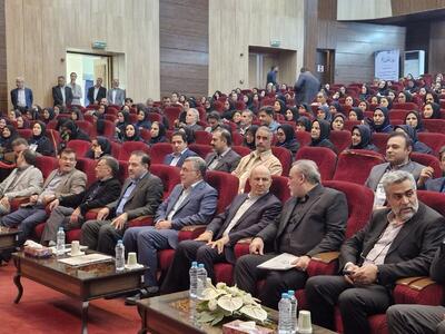 برگزاری همایش روز بهورز و تقدیر از مربیان بهورزی در مشهد با حضور وزیر بهداشت (۹ شهریور ۱۴۰۵)