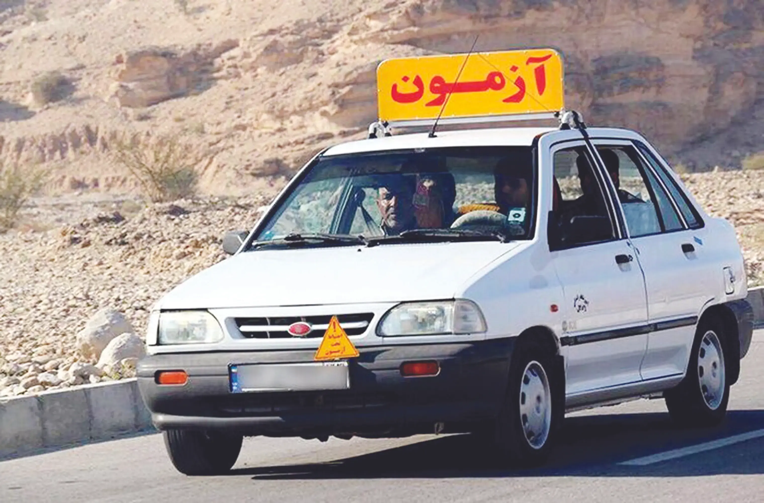 آموزش رانندگی زیر فشار هزینهها
